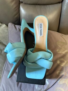 Steve Madden Aqua Braided Slide Mules